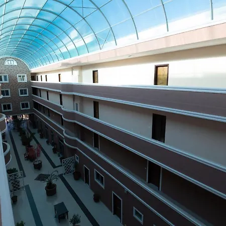 Elton Tushemisht * 波格拉德茨