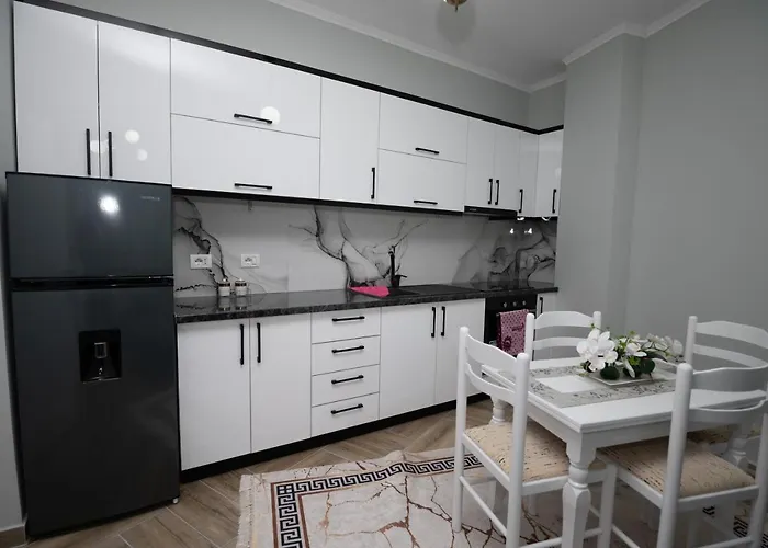 Elton Tushemisht * Pogradec