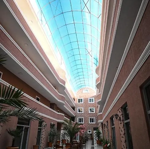 Elton Tushemisht * Pogradec